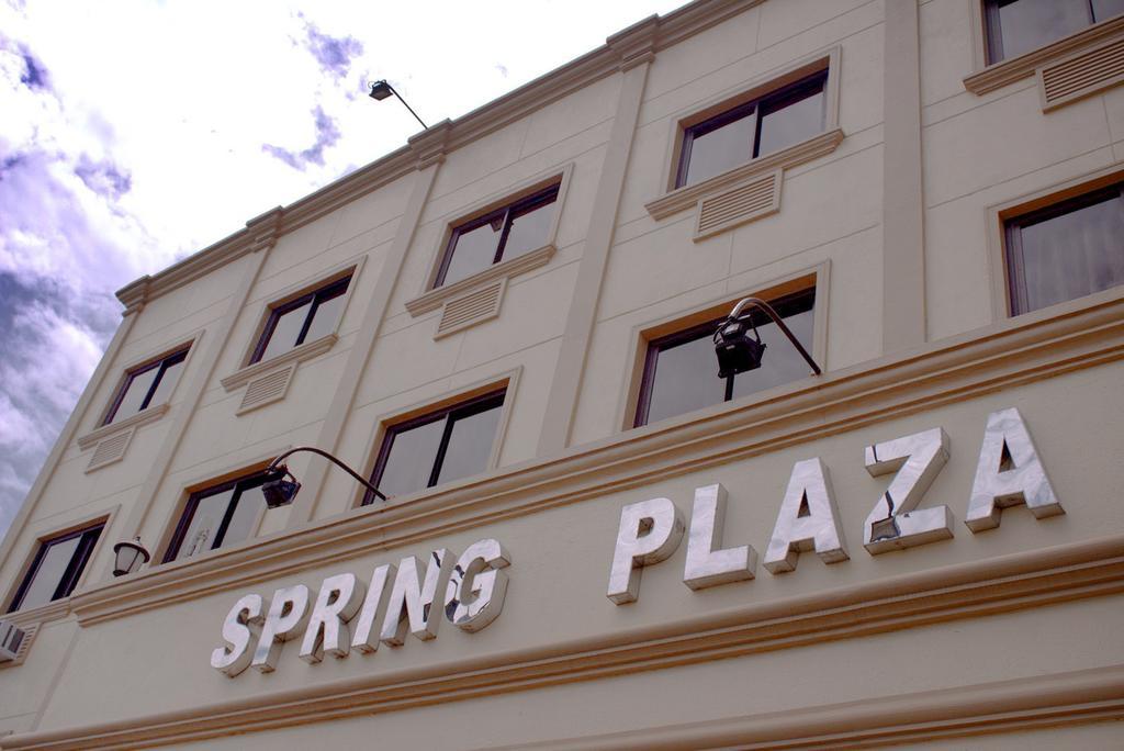 דאס מריניאס Spring Plaza Hotel מראה חיצוני תמונה